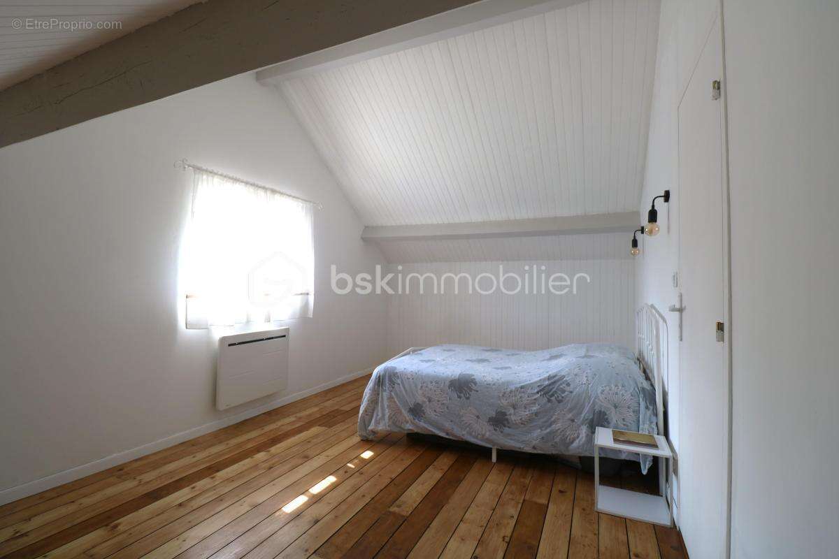 Maison à LONGUEVILLE