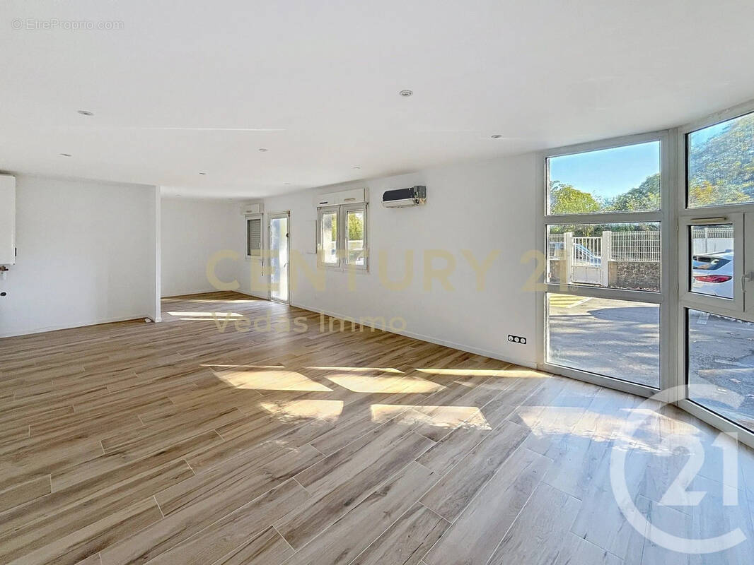 Appartement à SAINT-JEAN-DE-VEDAS