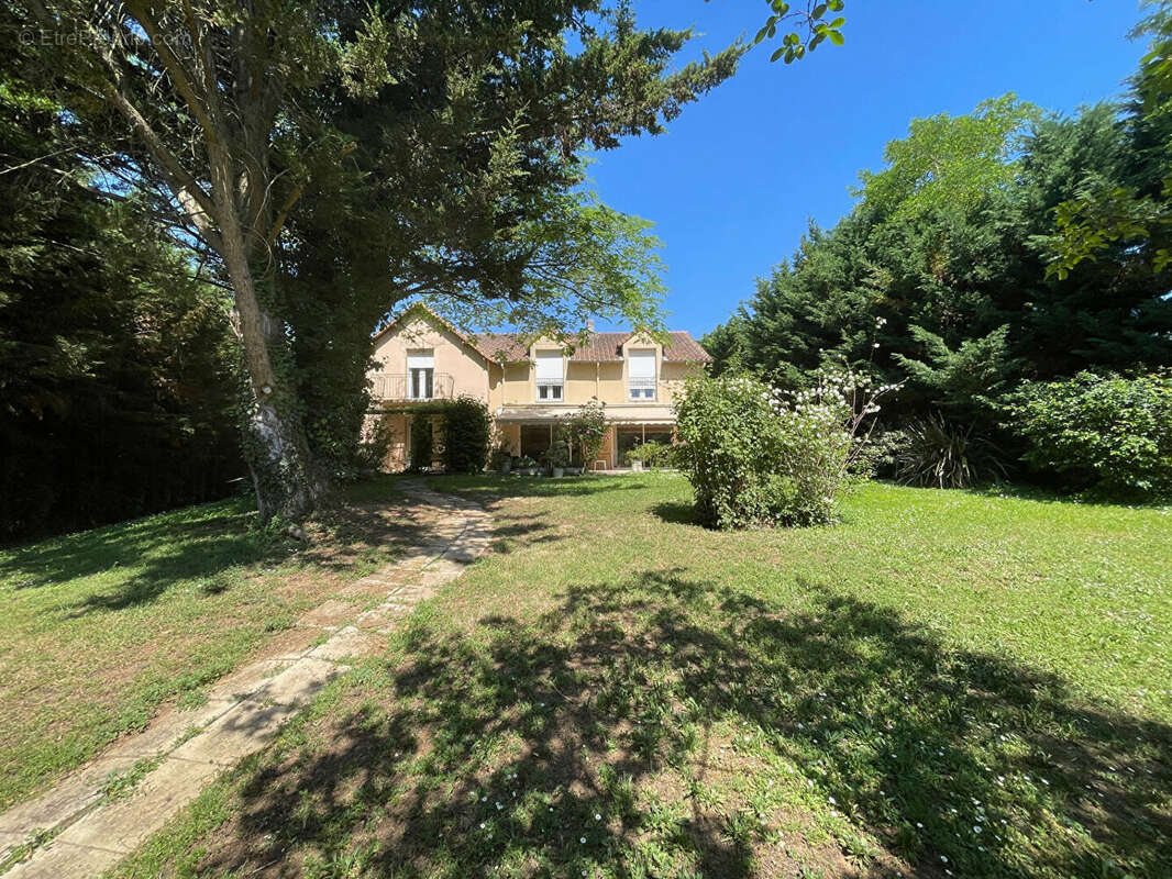 Maison à BUXEROLLES