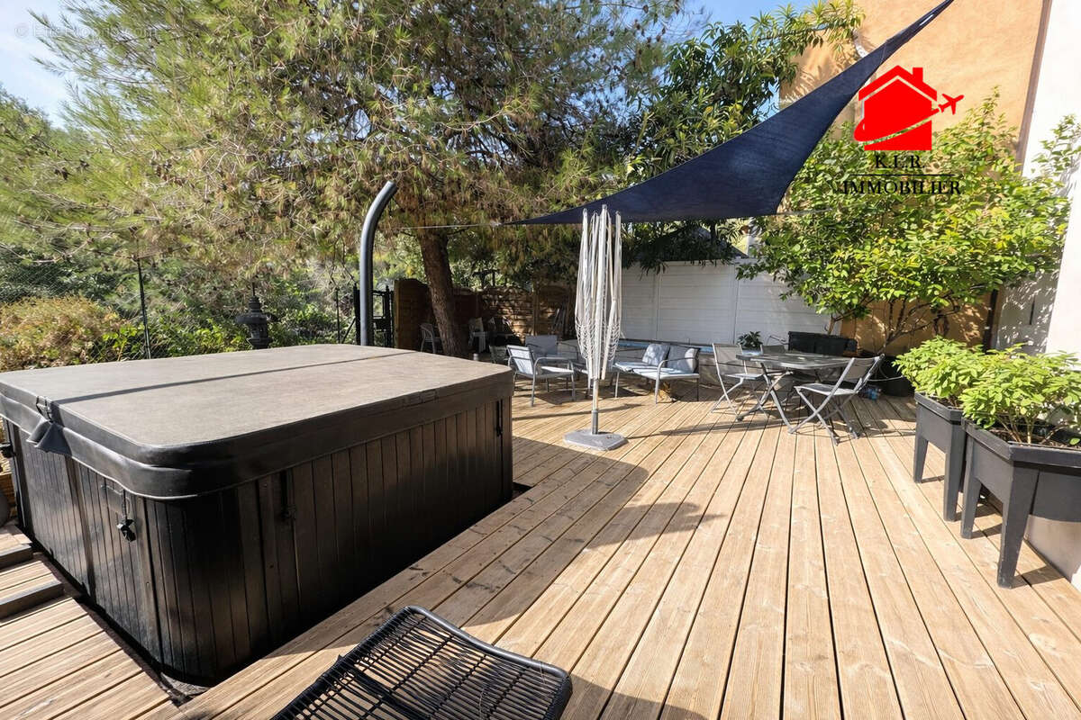 Maison 174 m² à Carros  - photo 9