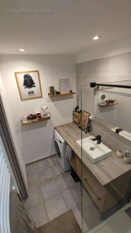 Appartement à CASTRIES