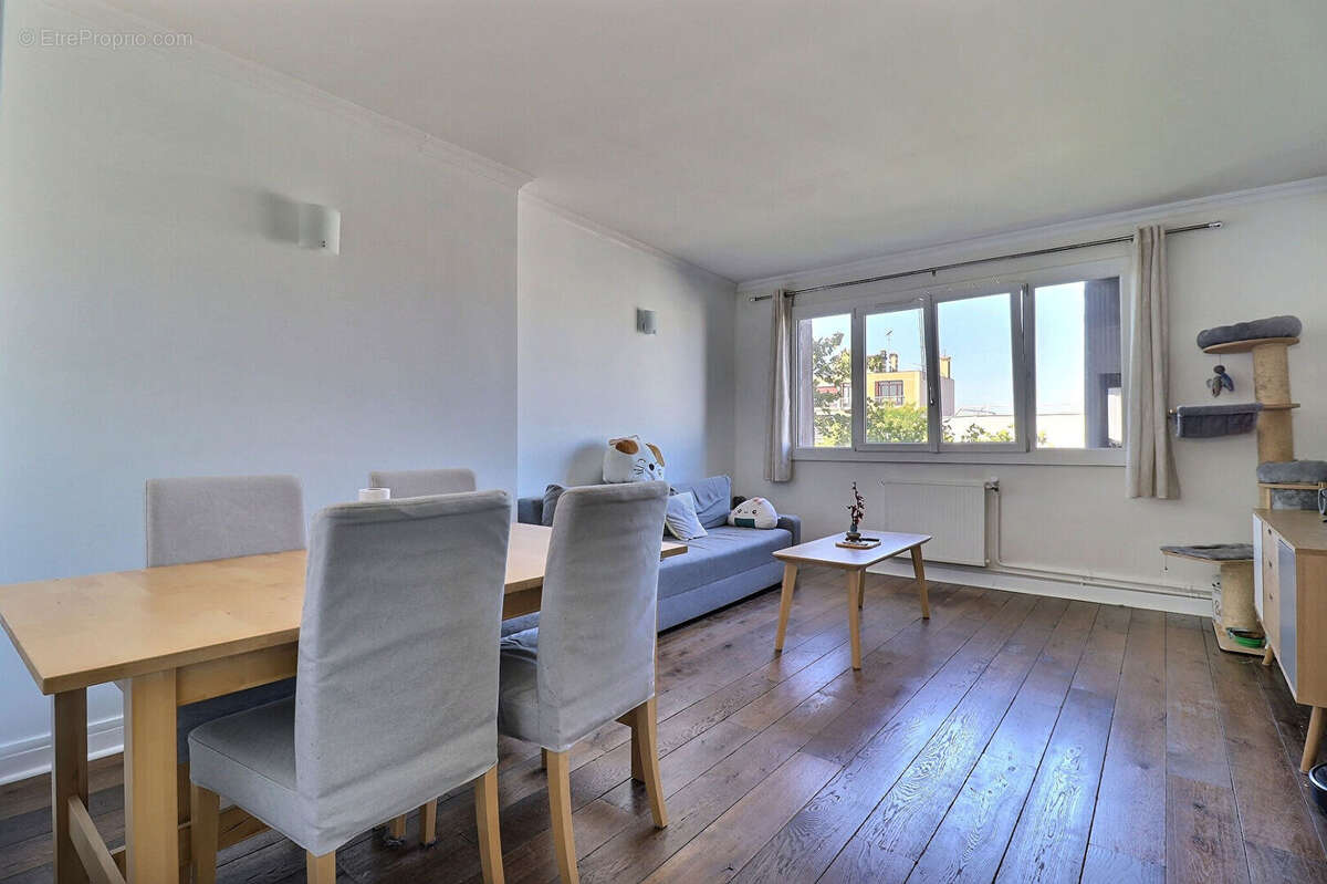 Appartement à COLOMBES