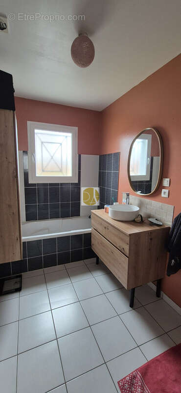 Appartement à SAUVAGNON