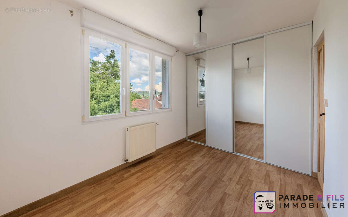 Chambre 1 - Maison à MALZEVILLE
