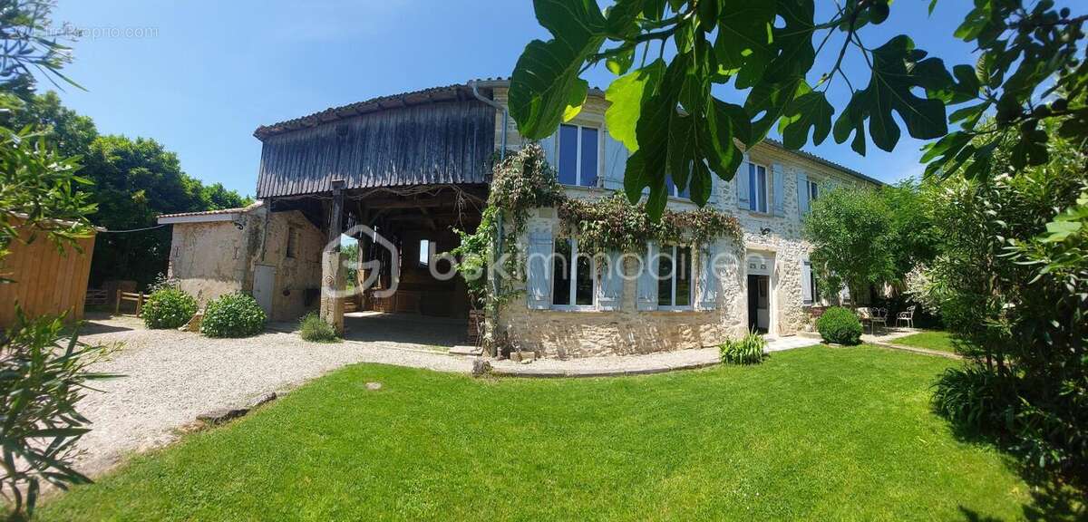 Maison à BOURDELLES