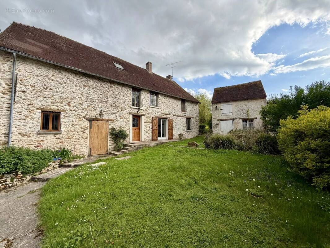 Maison à ROZAY-EN-BRIE