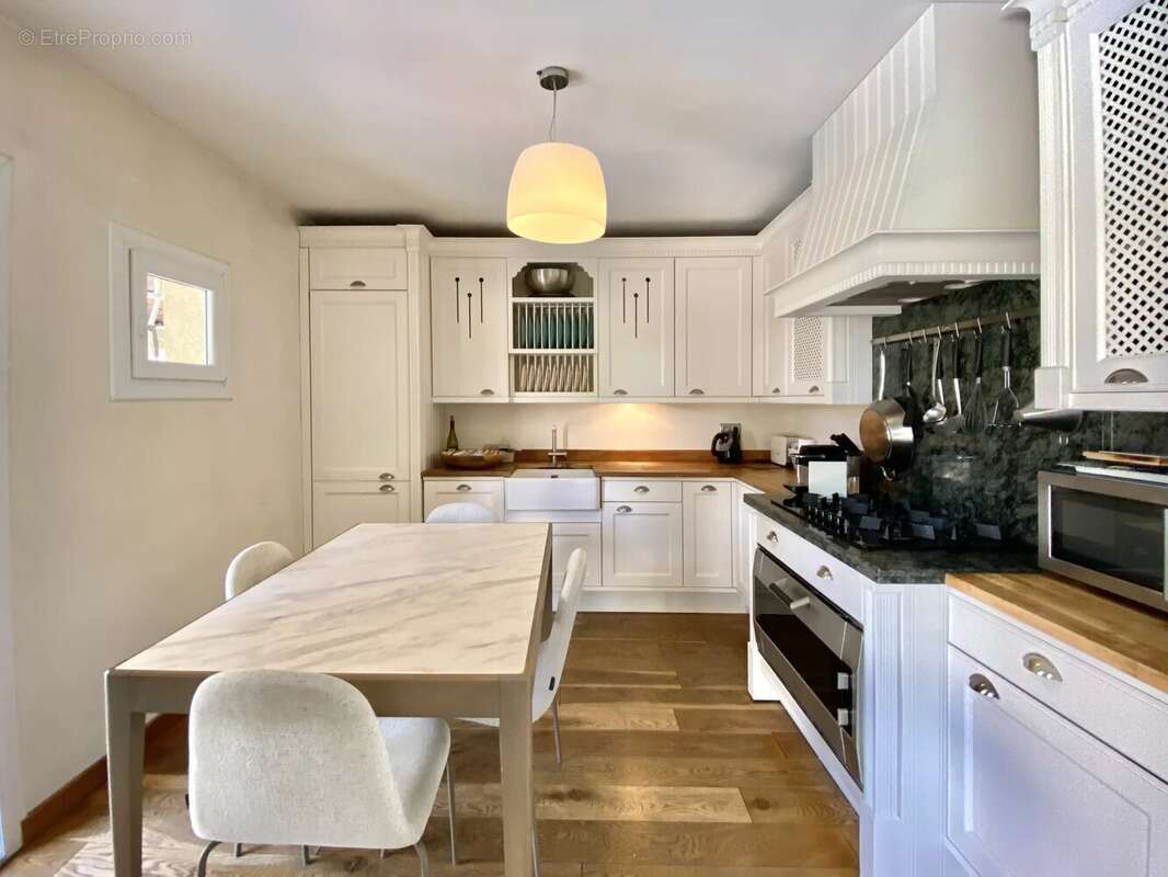 Maison à MANDELIEU-LA-NAPOULE