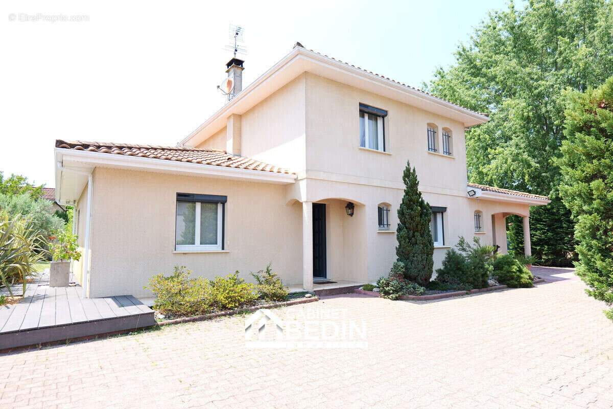 Maison à MERIGNAC