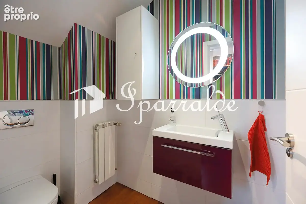 Superbe Maison de type T5 CENTRE VILLE tout à pied à HENDAYE 64700 - photo 39