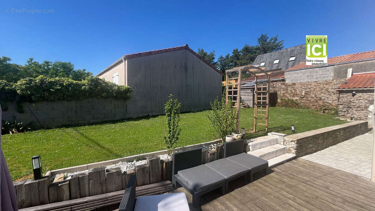 Maison à LA VARENNE