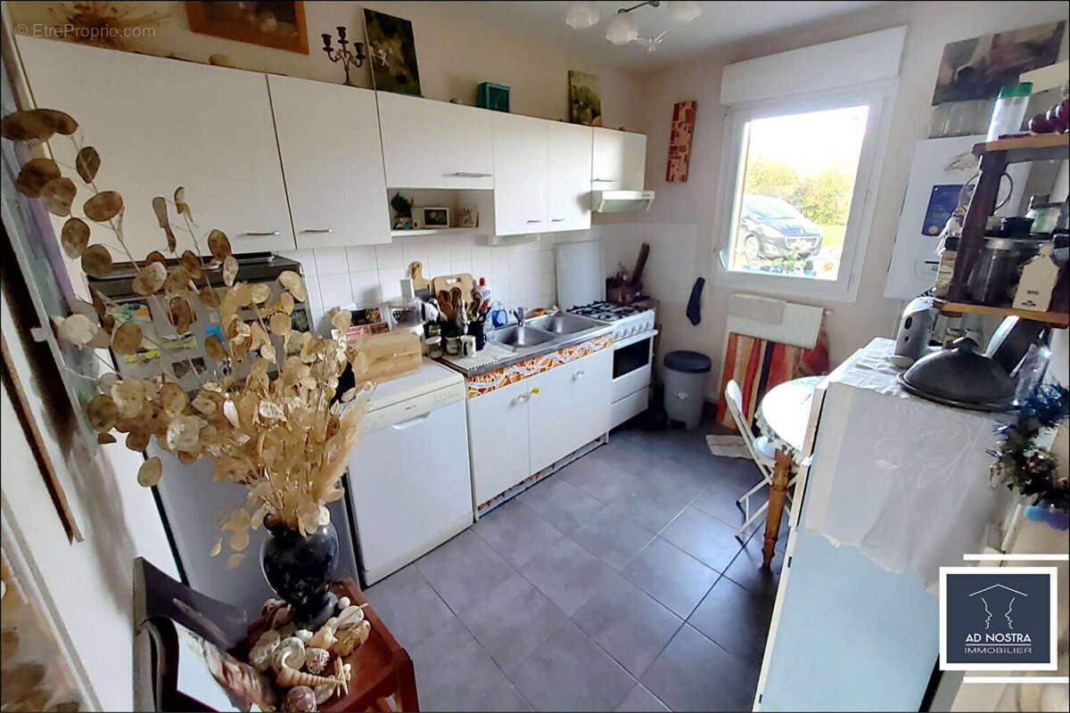 Maison à LA CHAPELLE-THOUARAULT