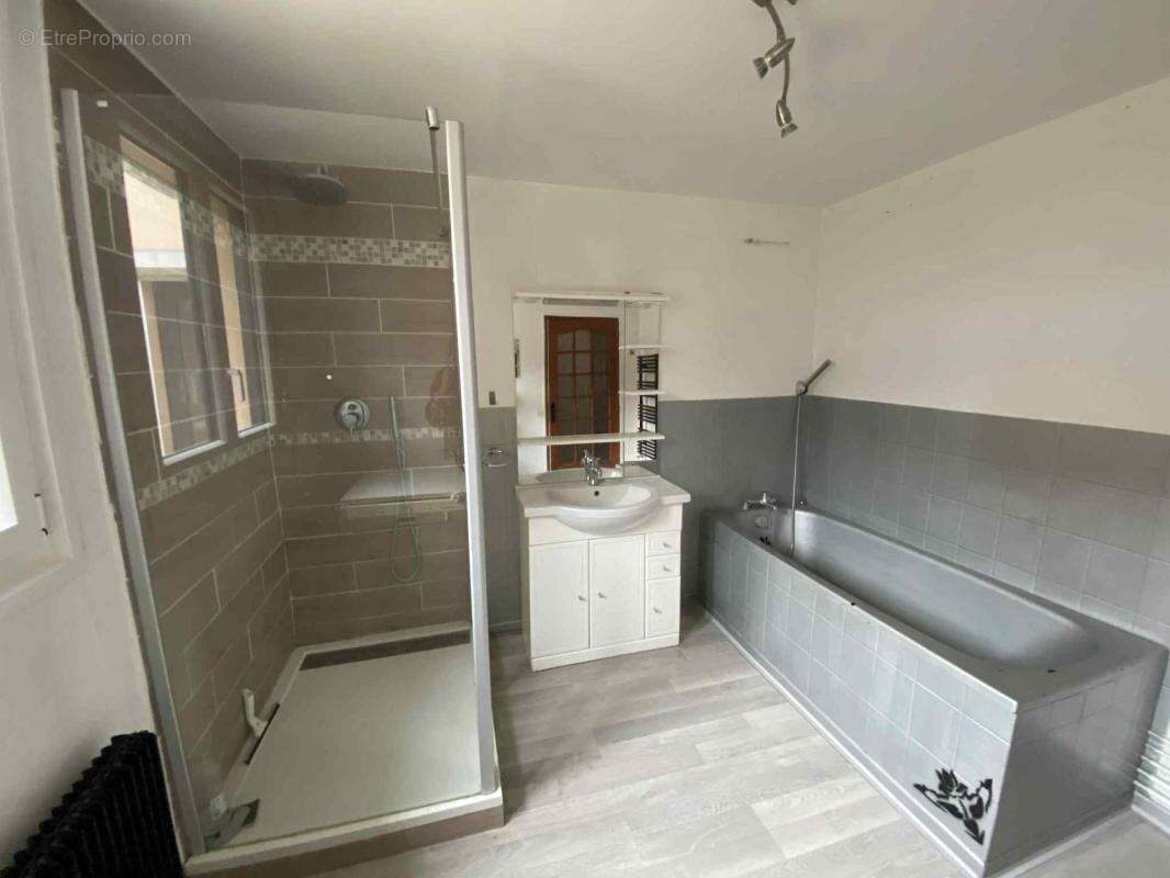 Maison 4 pieces - 3 chambres - jardin - photo 7