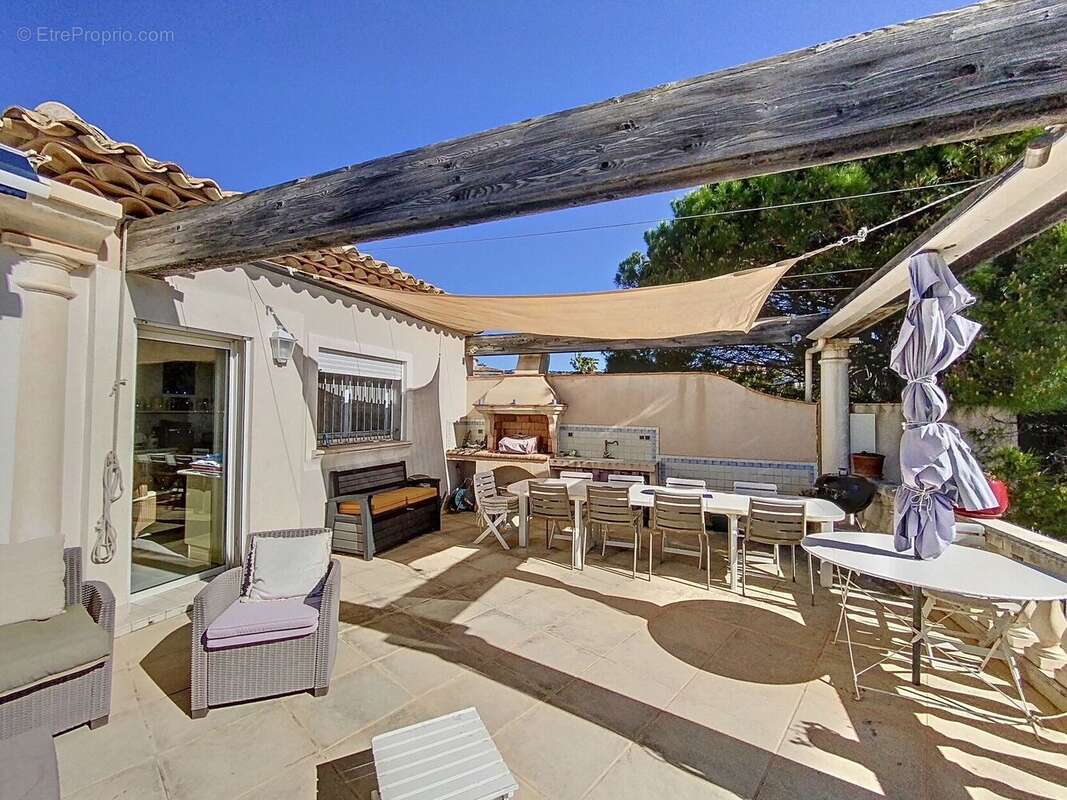 Maison 241 m² à Sainte-Maxime  - photo 2