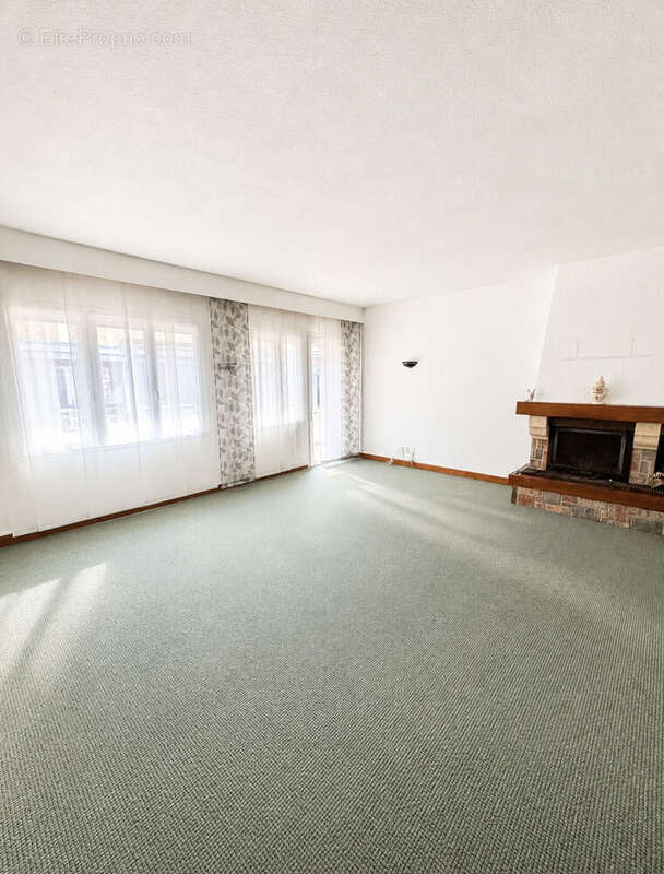 Photo 2 - Appartement à GUEUGNON