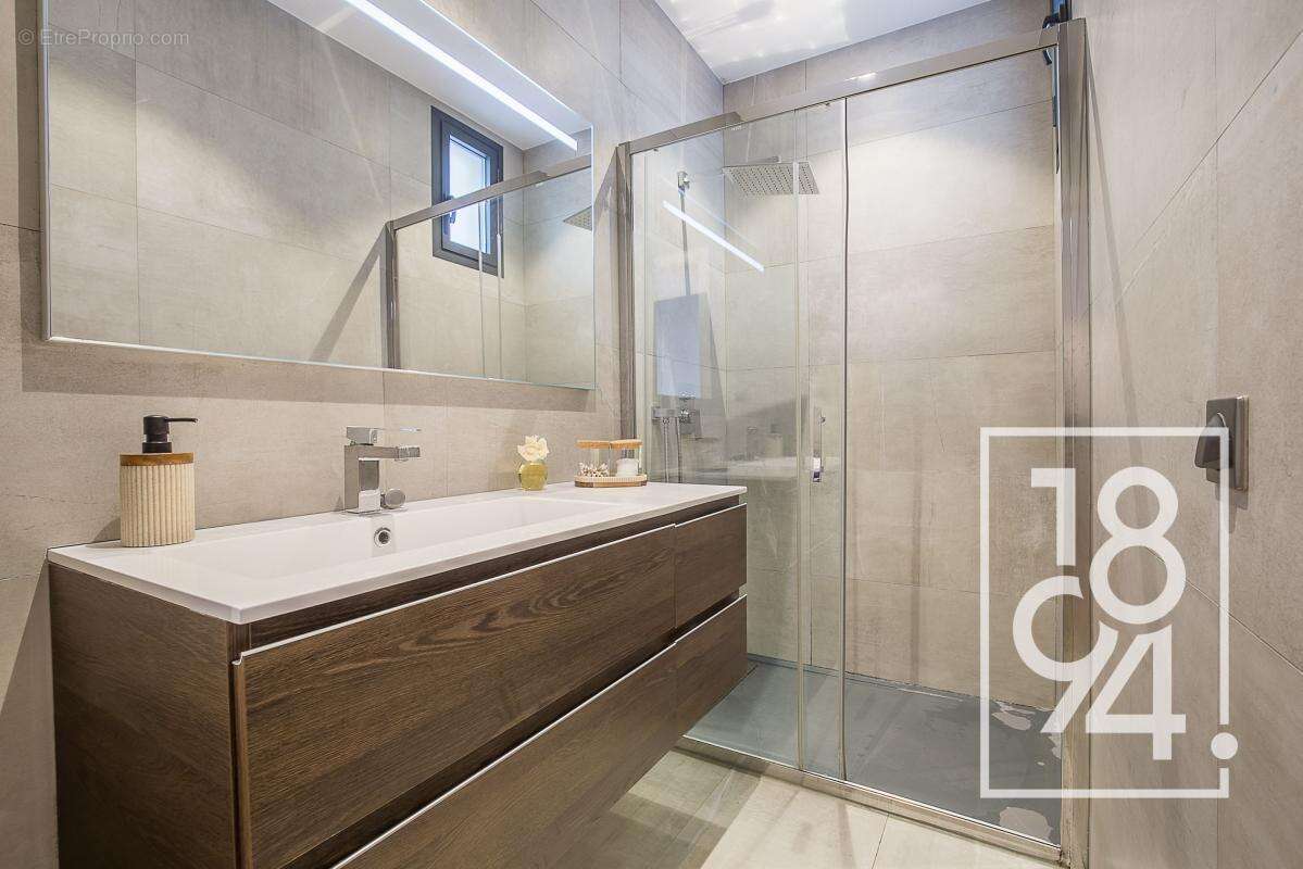 Appartement à MARSEILLE-9E