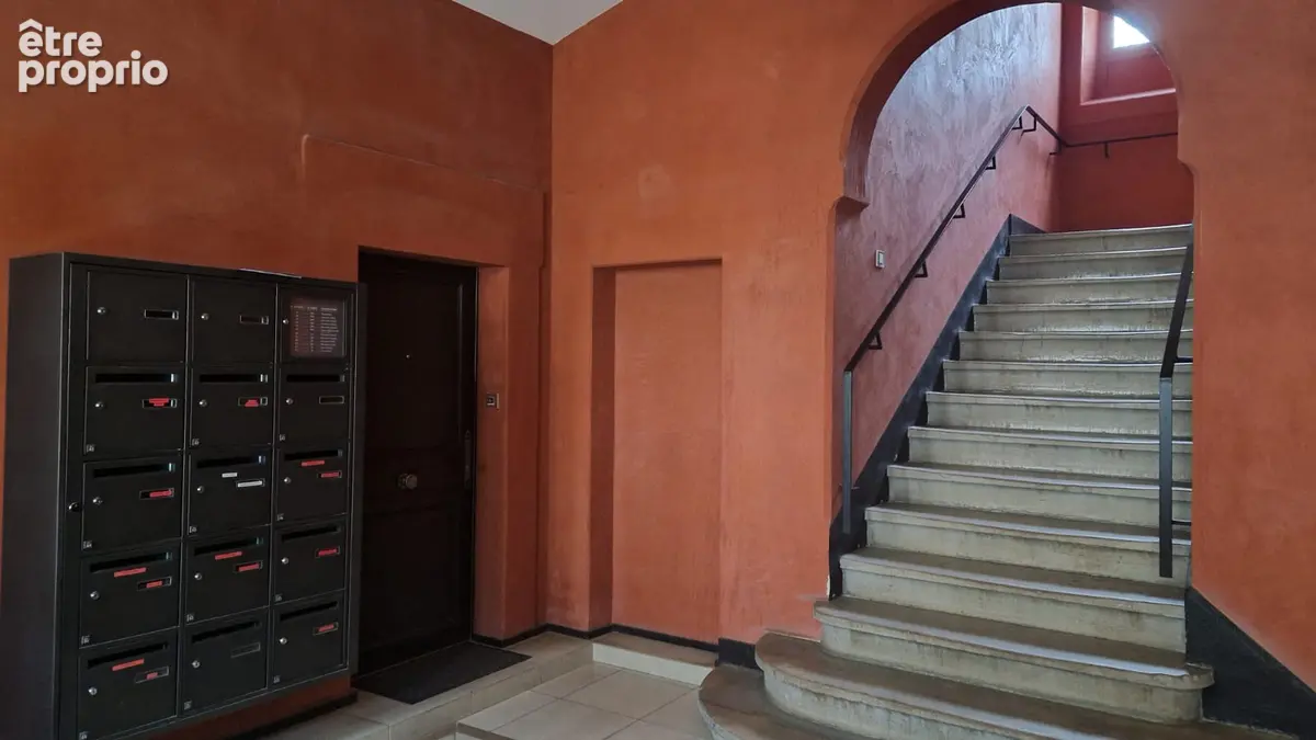 Appartement 2 chambres - parking privatif - photo 10