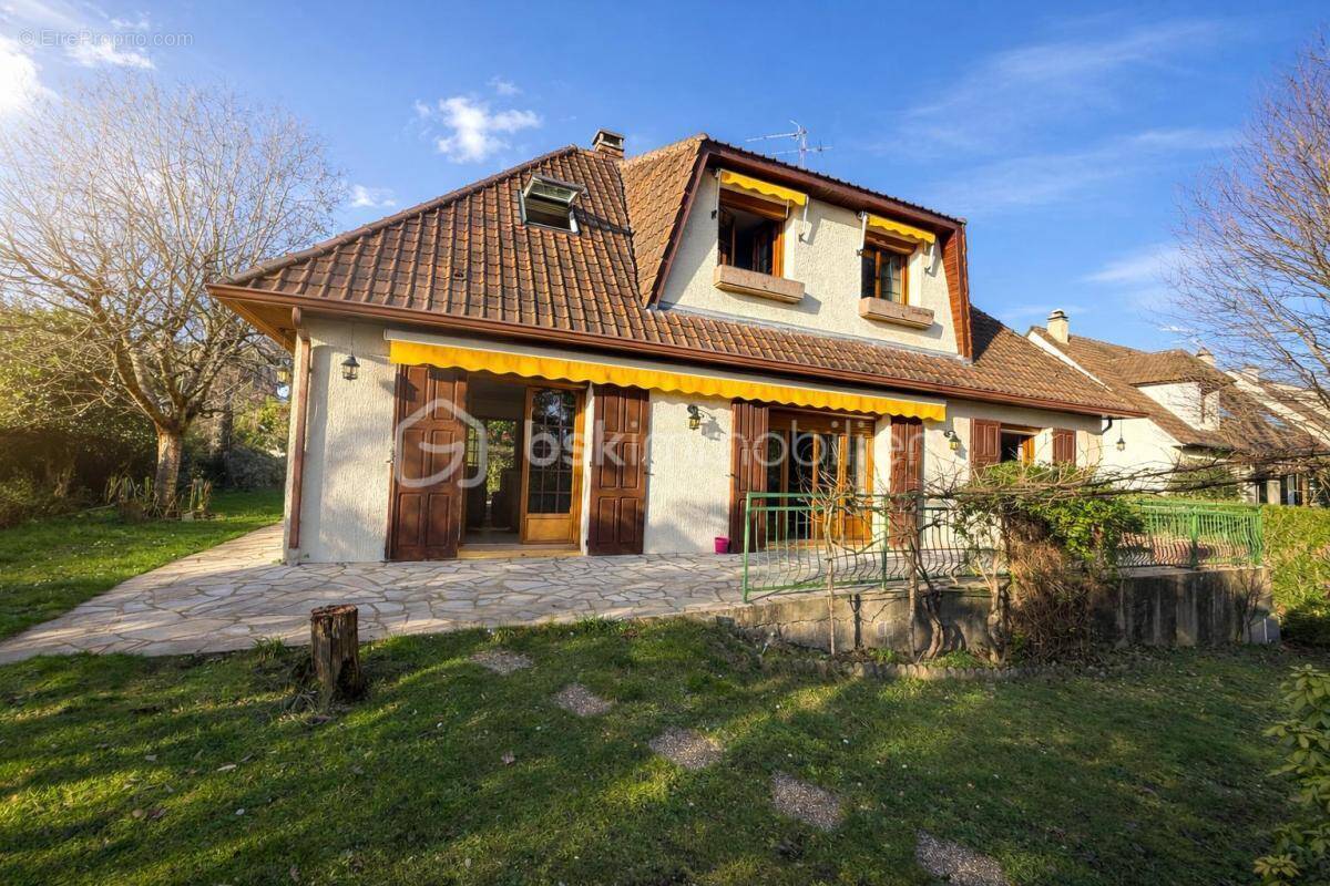 Maison à YERRES