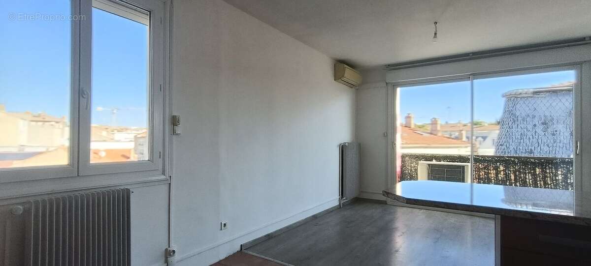 Beziers  APT T3 Garage et cave loué - photo 3