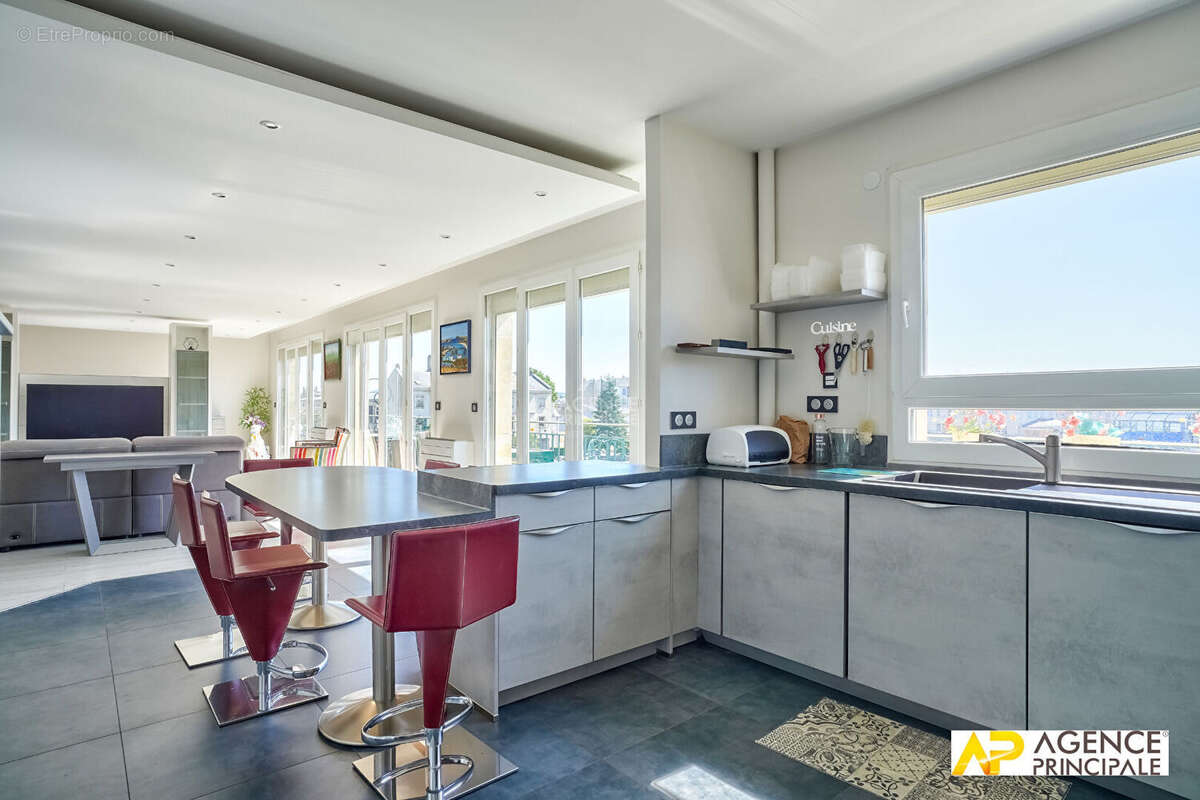 Appartement à MAISONS-LAFFITTE