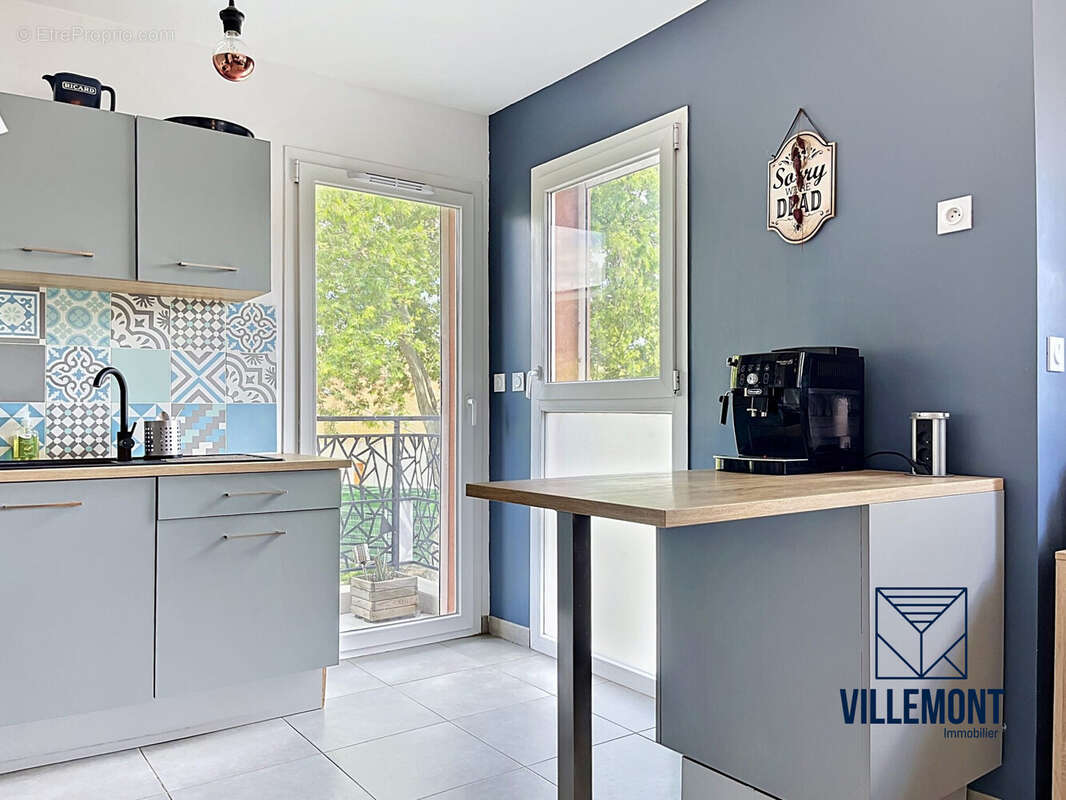 Cu - Appartement à MAUGUIO