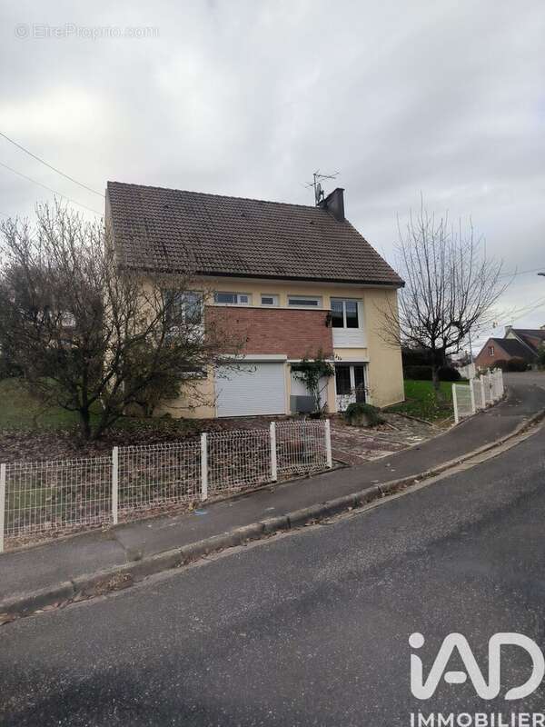 Photo 2 - Maison à POIX-DE-PICARDIE