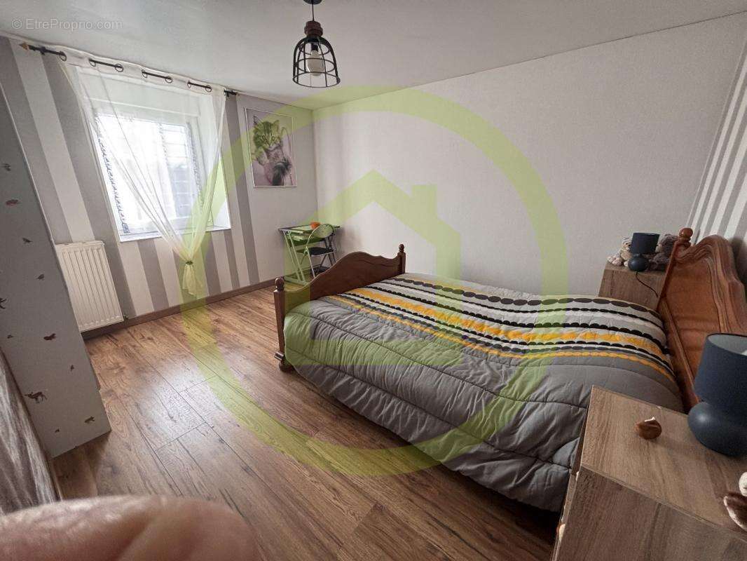 Maison à SAINT-CHABRAIS