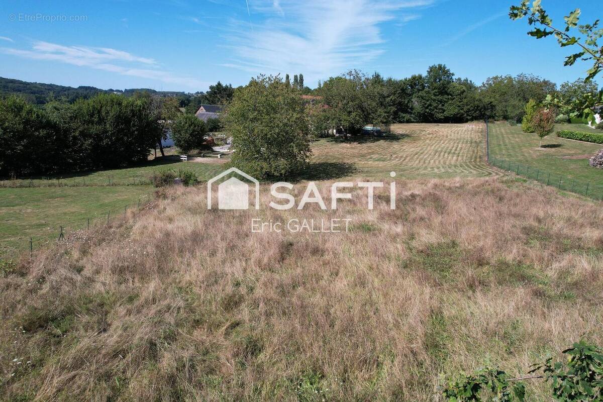 Photo 1 - Terrain à SADROC