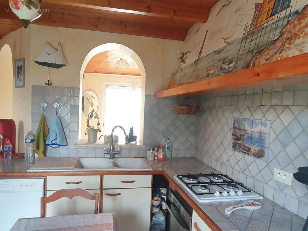 Maison 117 m² à Cozes  - photo 6
