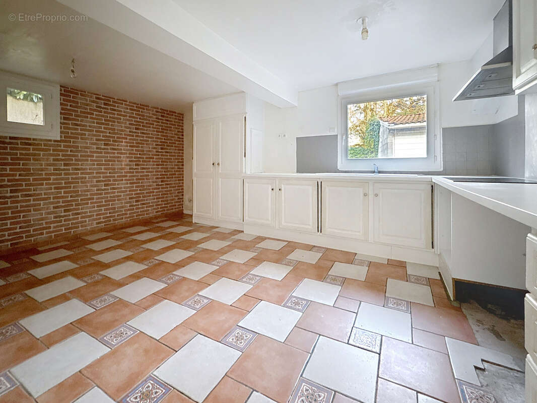 Appartement à SAINT-GENIS-LAVAL