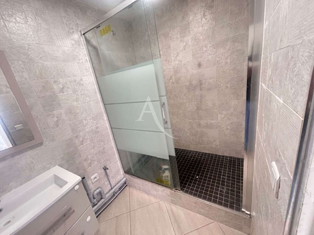 Appartement à LE BOURGET