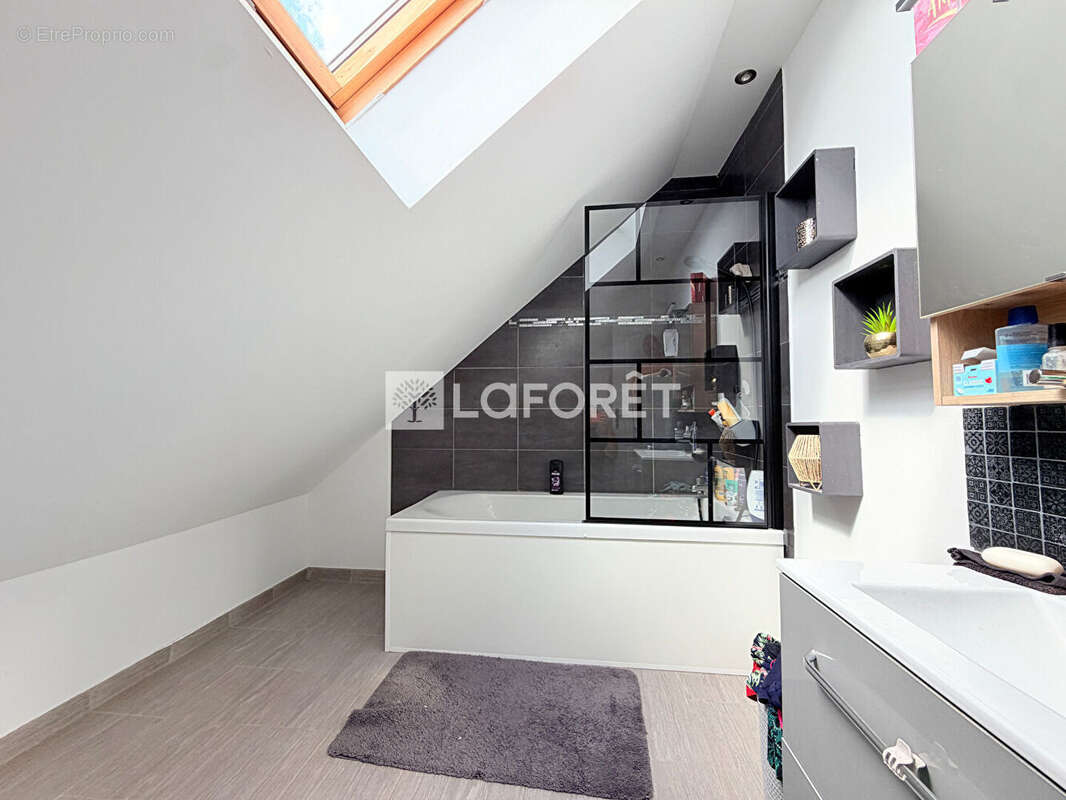 Maison à LAMBRES-LEZ-DOUAI