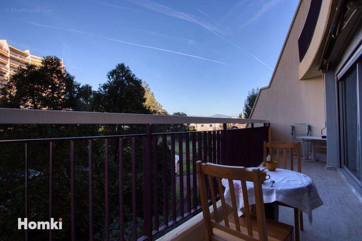 Appartement à MANDELIEU-LA-NAPOULE