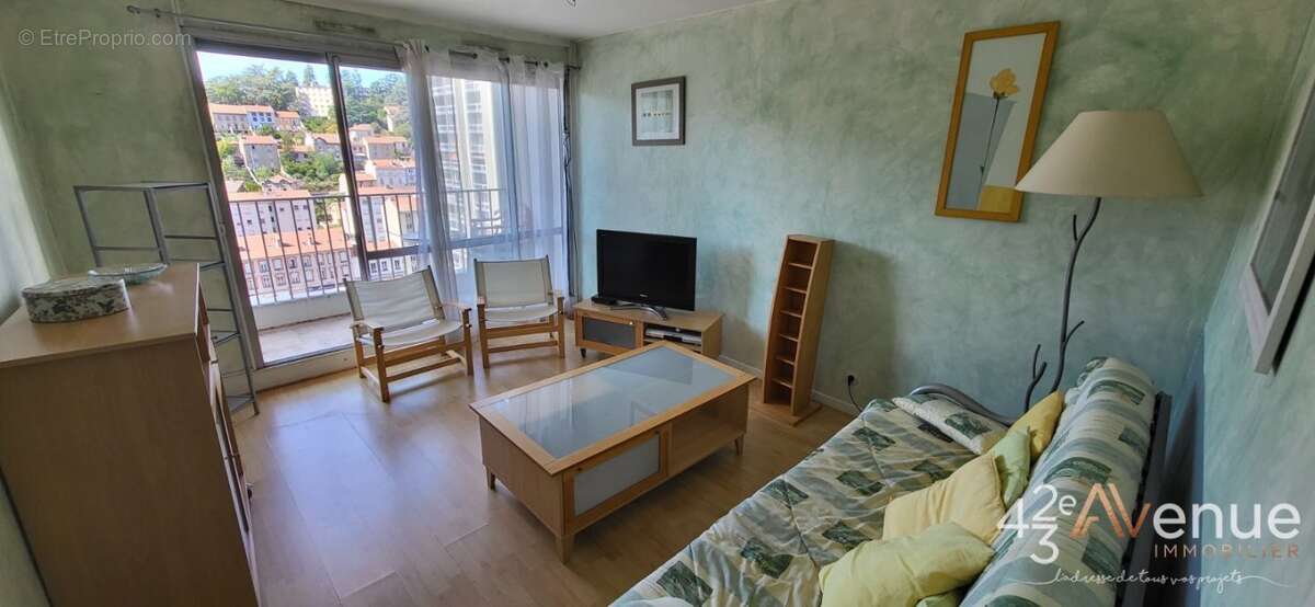 Appartement à SAINT-ETIENNE