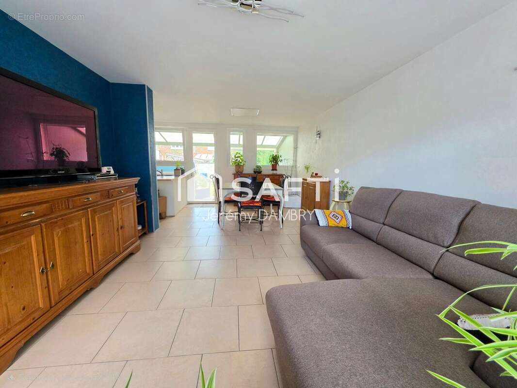 Maison 80 m² à Loos  - photo 2