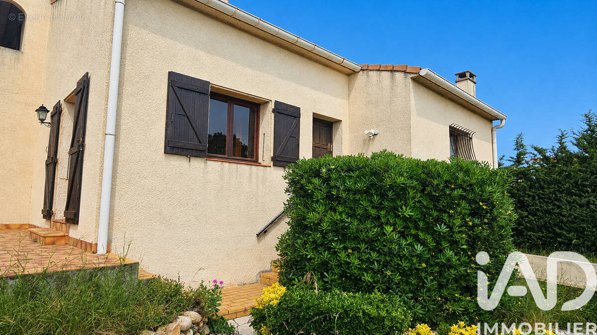 Photo 1 - Maison à SAINT-ESTEVE