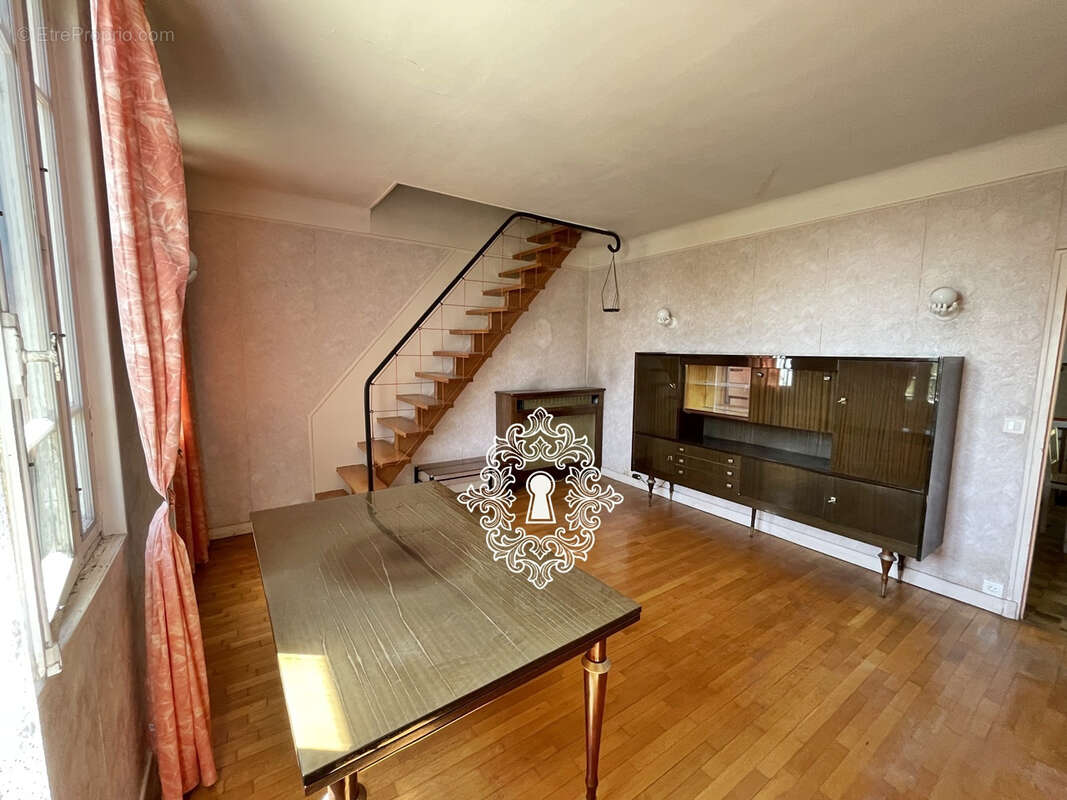 Maison à DONNEMARIE-DONTILLY