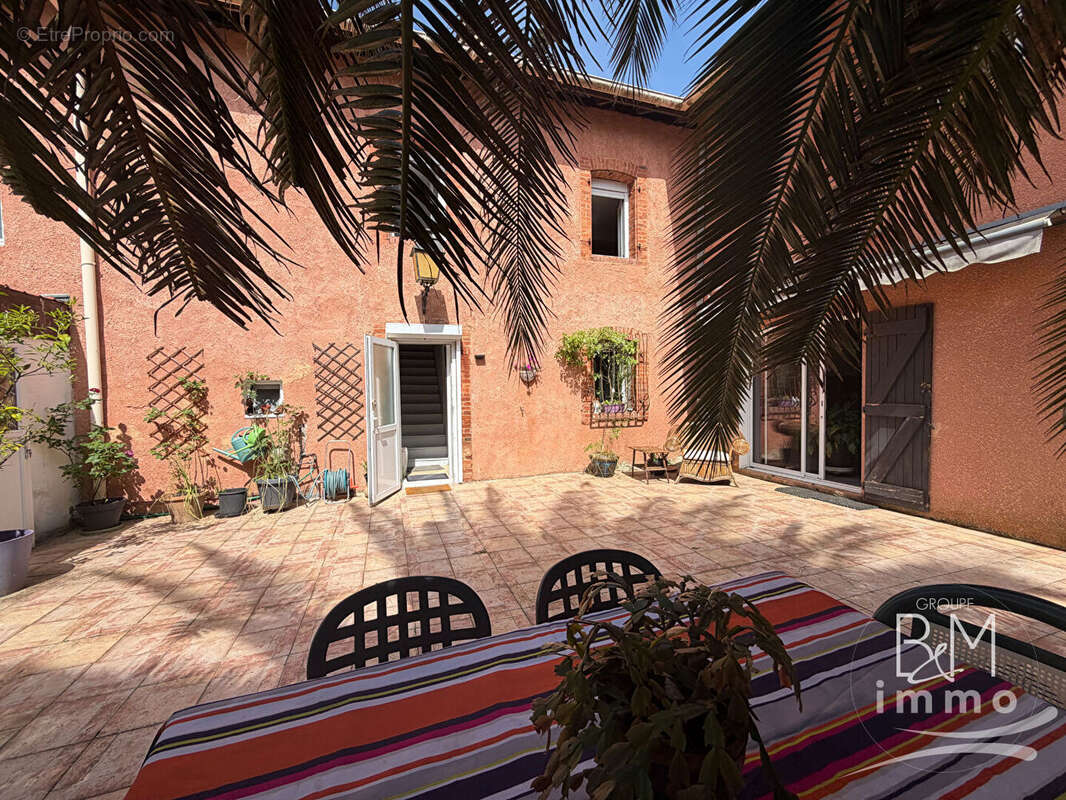 Maison à SAUBRIGUES