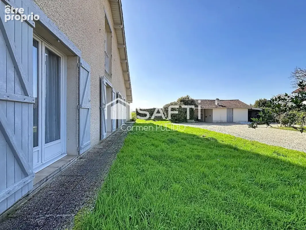 Photo 1 - Maison à MOULIETS-ET-VILLEMARTIN