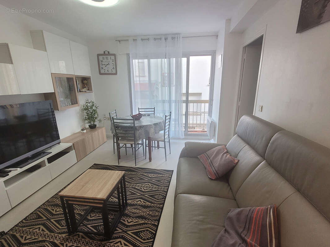 Bel appartement t2 renove proche espagne - photo 2