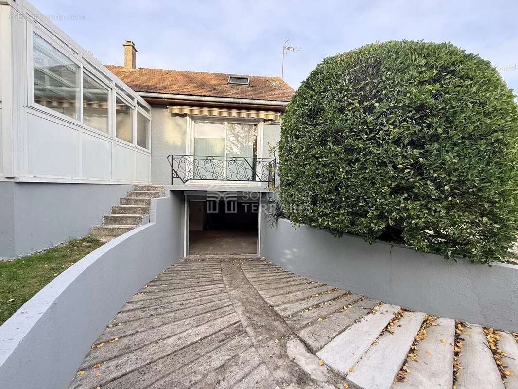 Maison à VILLERS-SOUS-SAINT-LEU