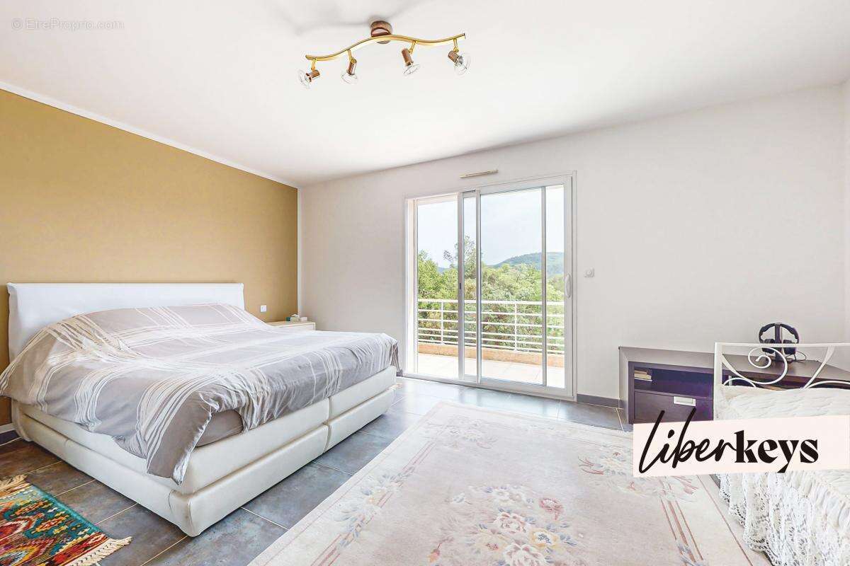 Maison à FORCALQUEIRET