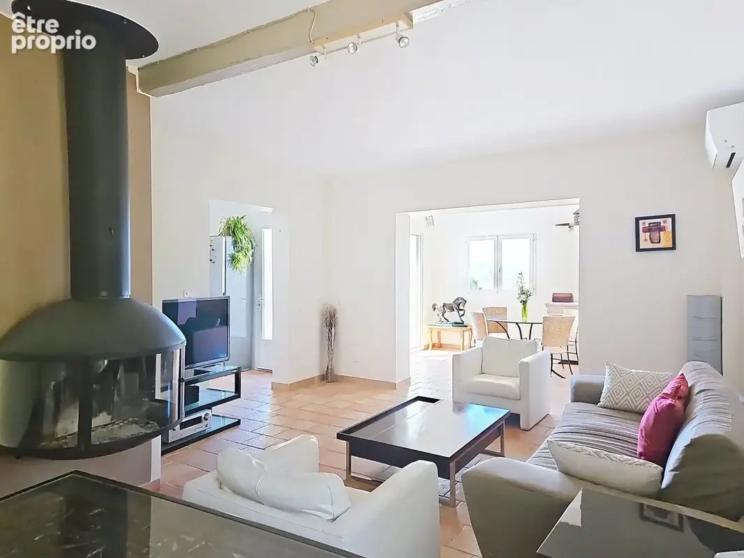 Maison 4 pièces 126 m² à vendre à Aubagne (13400) - photo 3