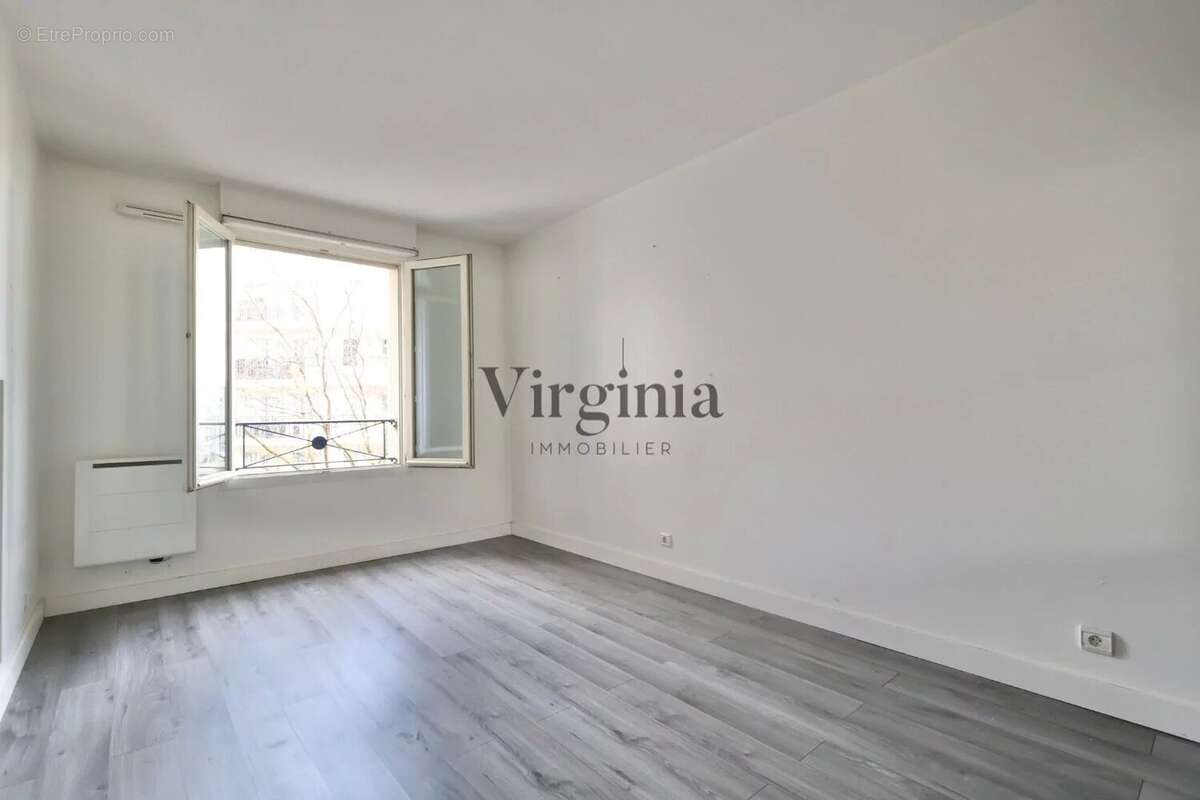 Appartement à CHARENTON-LE-PONT