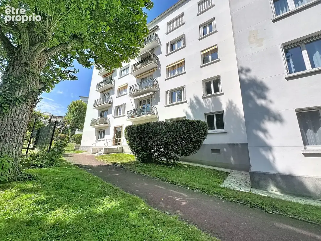 Appartement 4 pièces 76 m² à vendre à Garches (92380) - photo 7