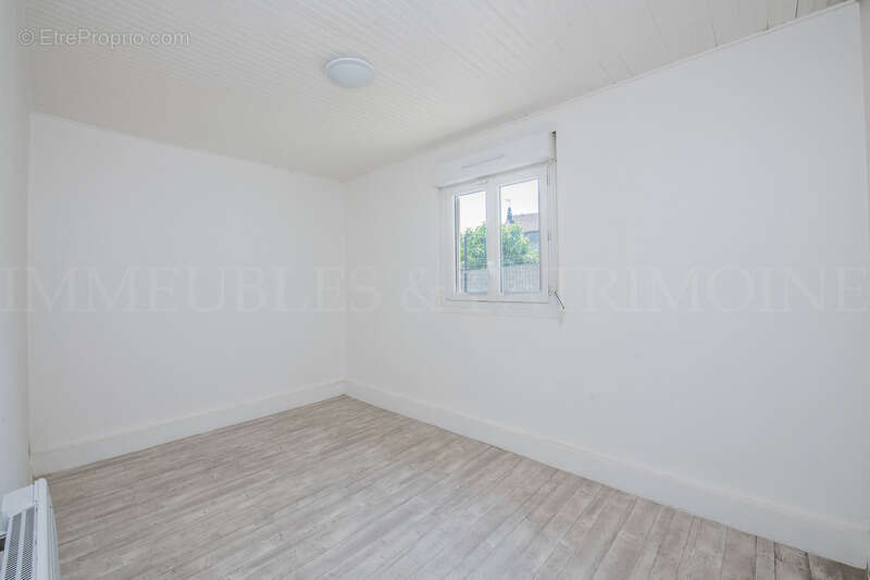 IMMEUBLE avec local commercial + appartement à vendre BONNEUIL SUR MARNE (94) - photo 30