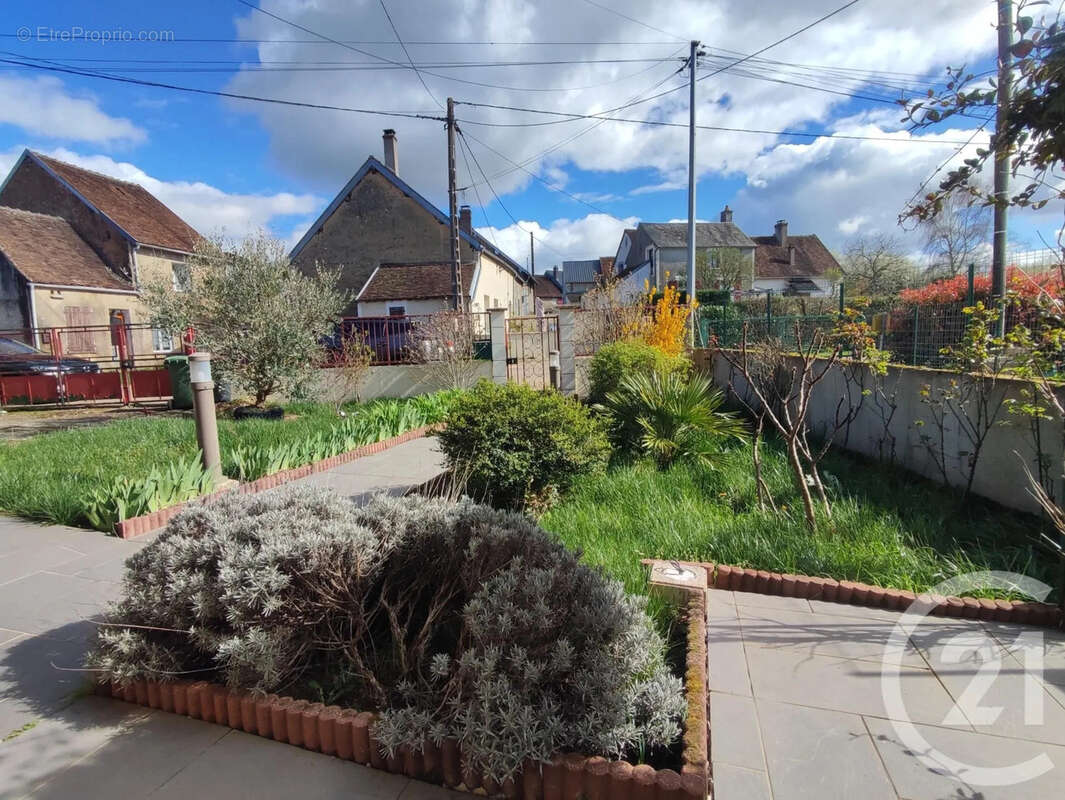 Maison 179 m² à Dampierre-Sous-Bouhy  - photo 16