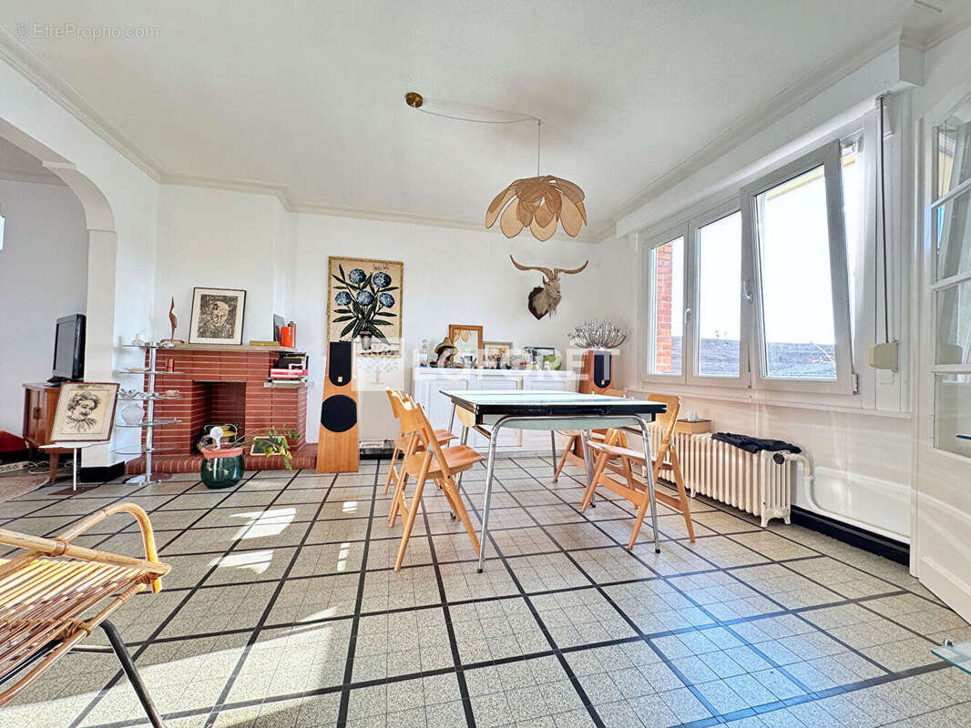 Maison à SIN-LE-NOBLE