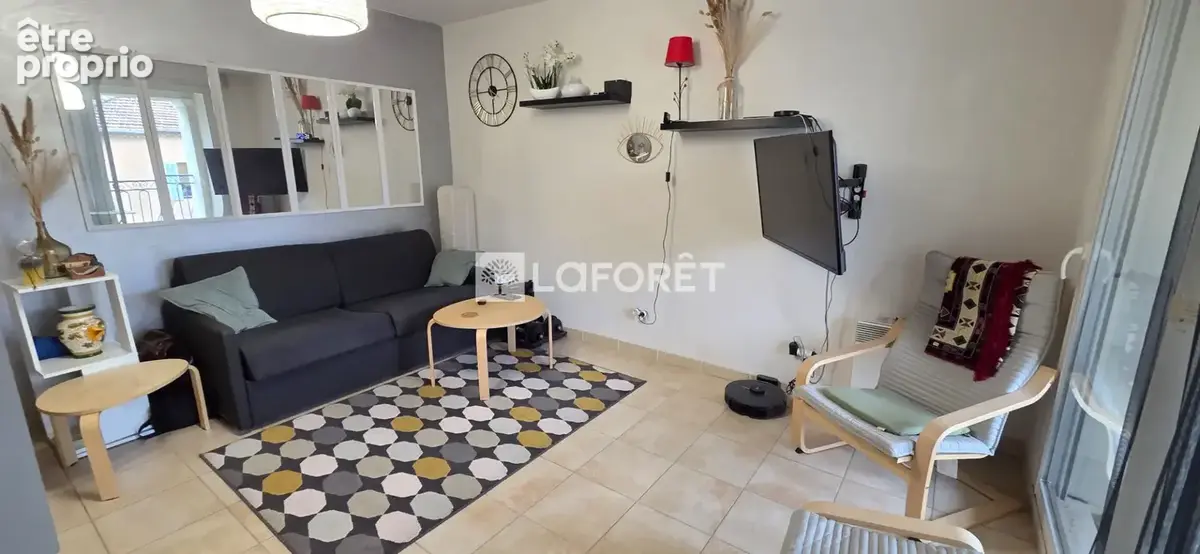 Appartement à SAINT-MAXIMIN-LA-SAINTE-BAUME
