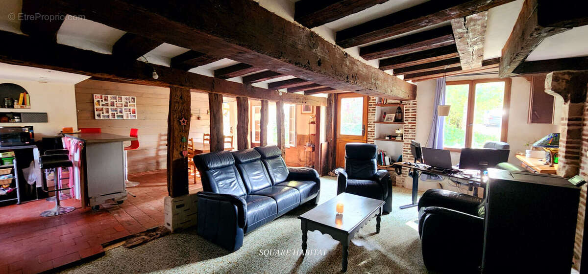 Maison à LA BAZOCHE-GOUET