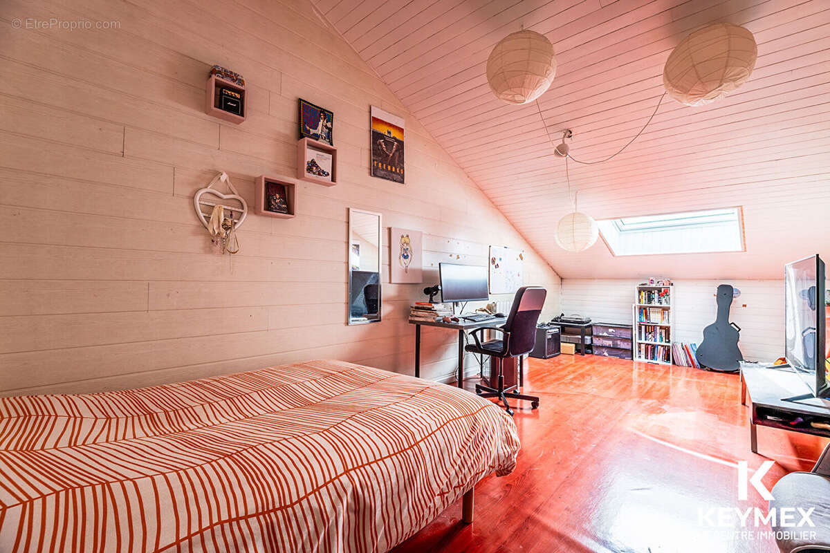 Triplex 6 pièces 150 m² . Créez le cocon qui vous ressemble. - photo 9